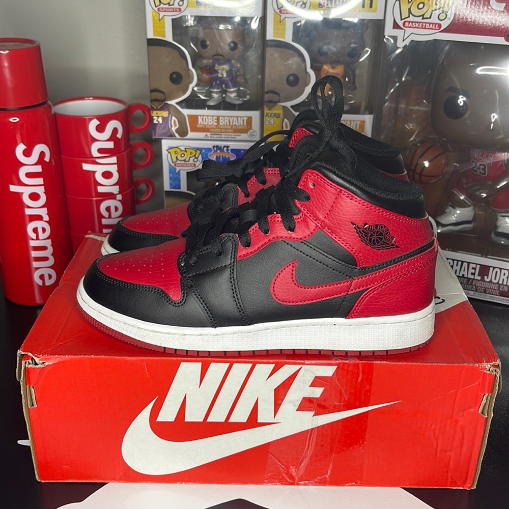 Jordan 1s - 6Y